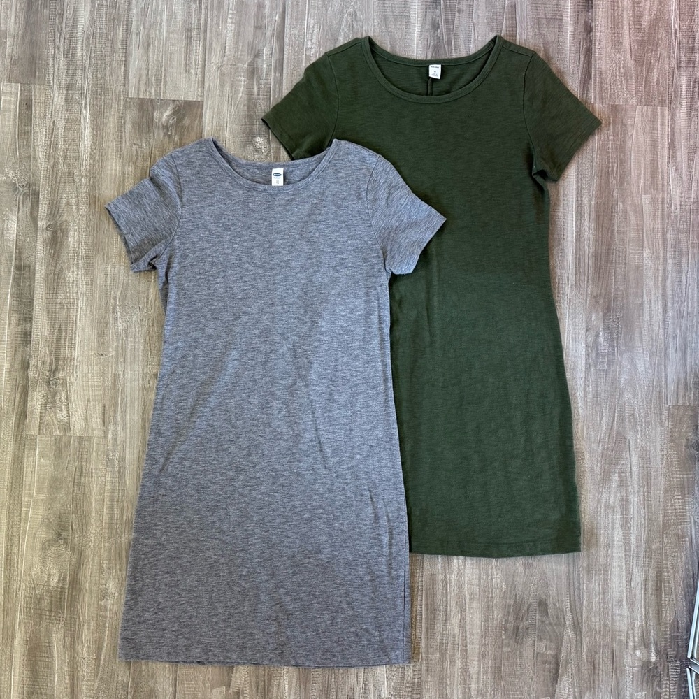 Old Navy Heather Gray and Olive T-Shirt Dress Bundle (2)